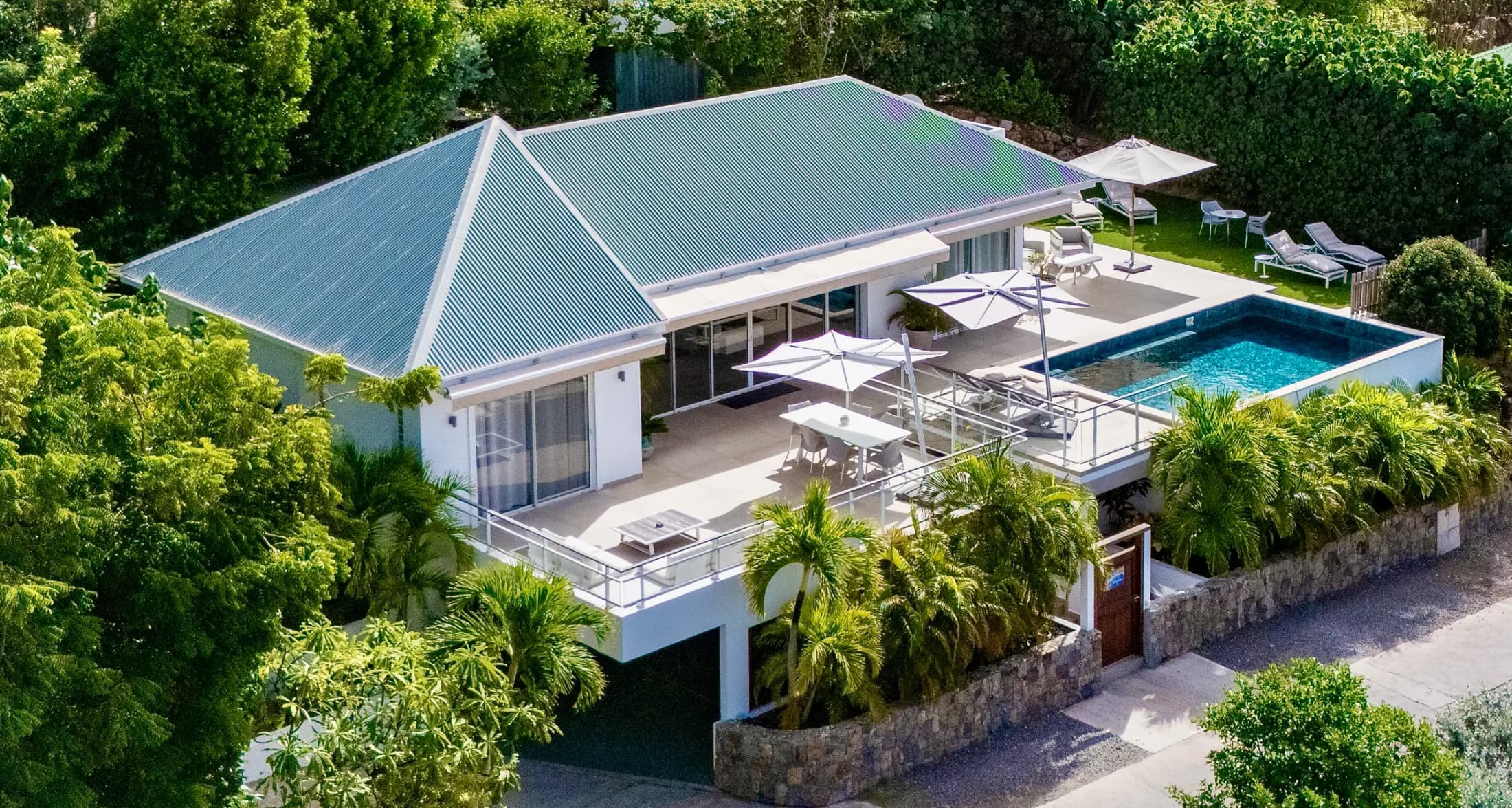 Villa ONLY VIEW hillside exterior in Pointe Milou, St Barth — photo 03