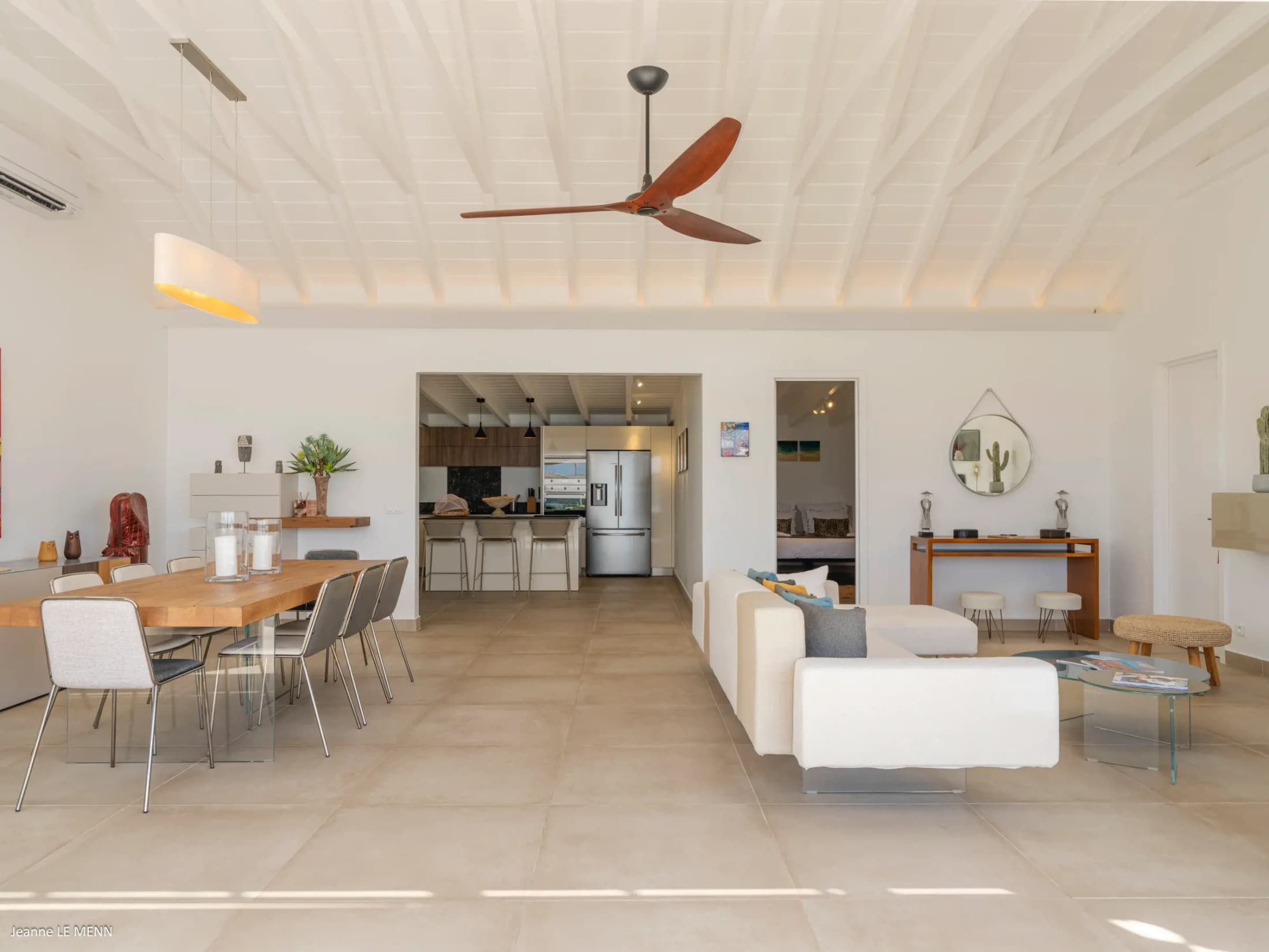 Open-plan living room with panoramic Caribbean sea view — photo 01