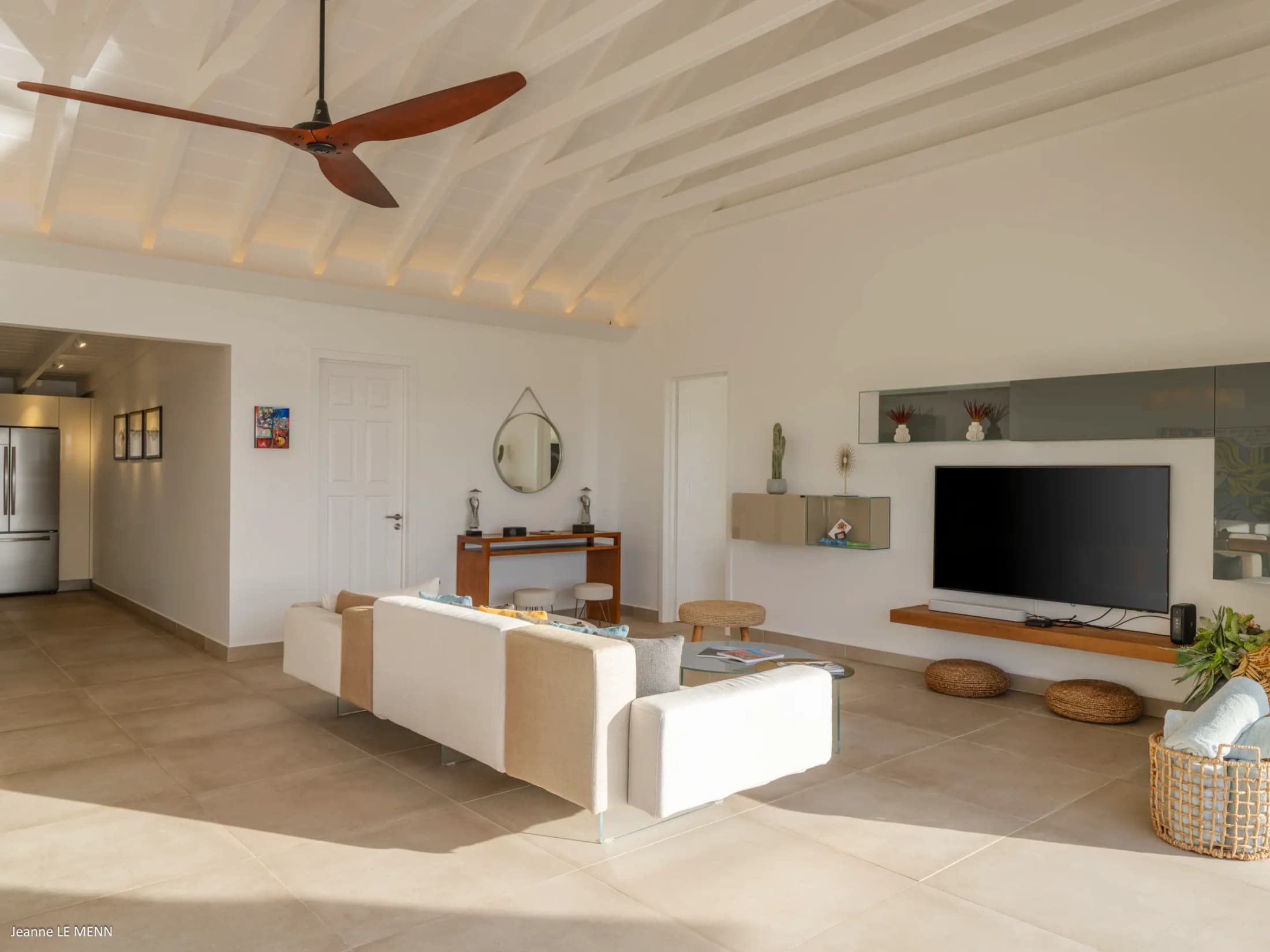 Open-plan living room with panoramic Caribbean sea view — photo 03