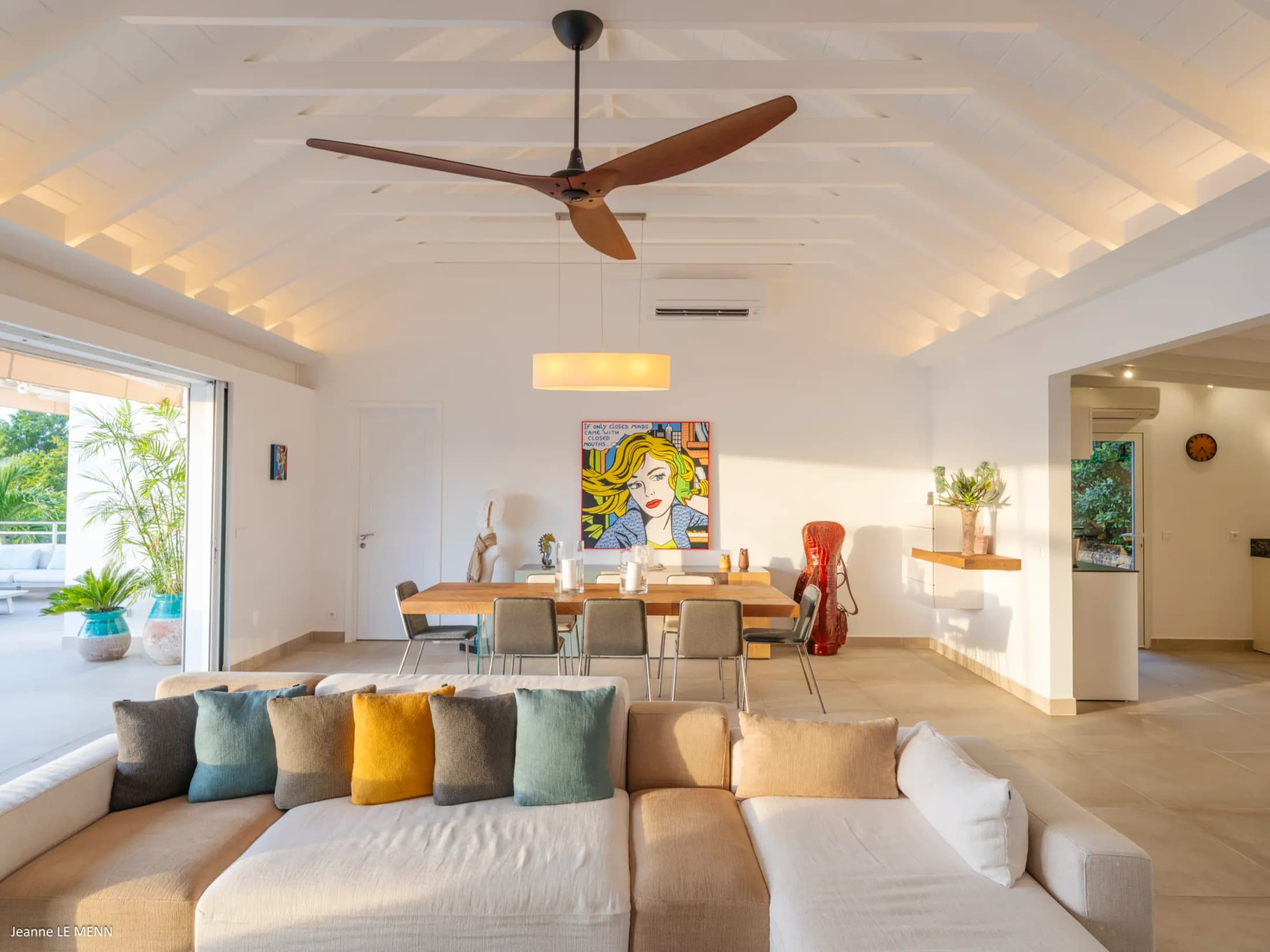 Open-plan living room with panoramic Caribbean sea view — photo 04