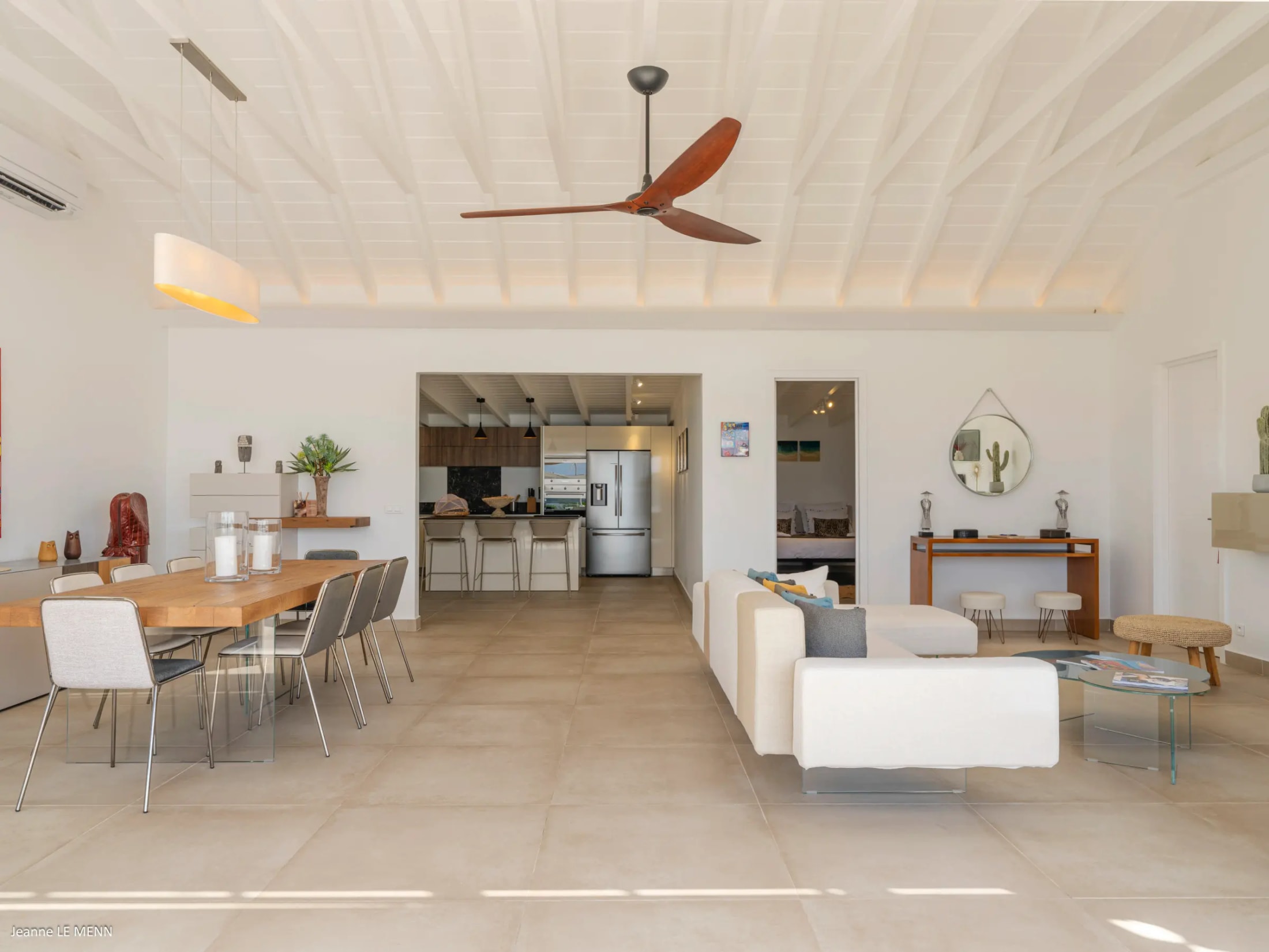 Open-plan living room with panoramic Caribbean sea view — photo 01